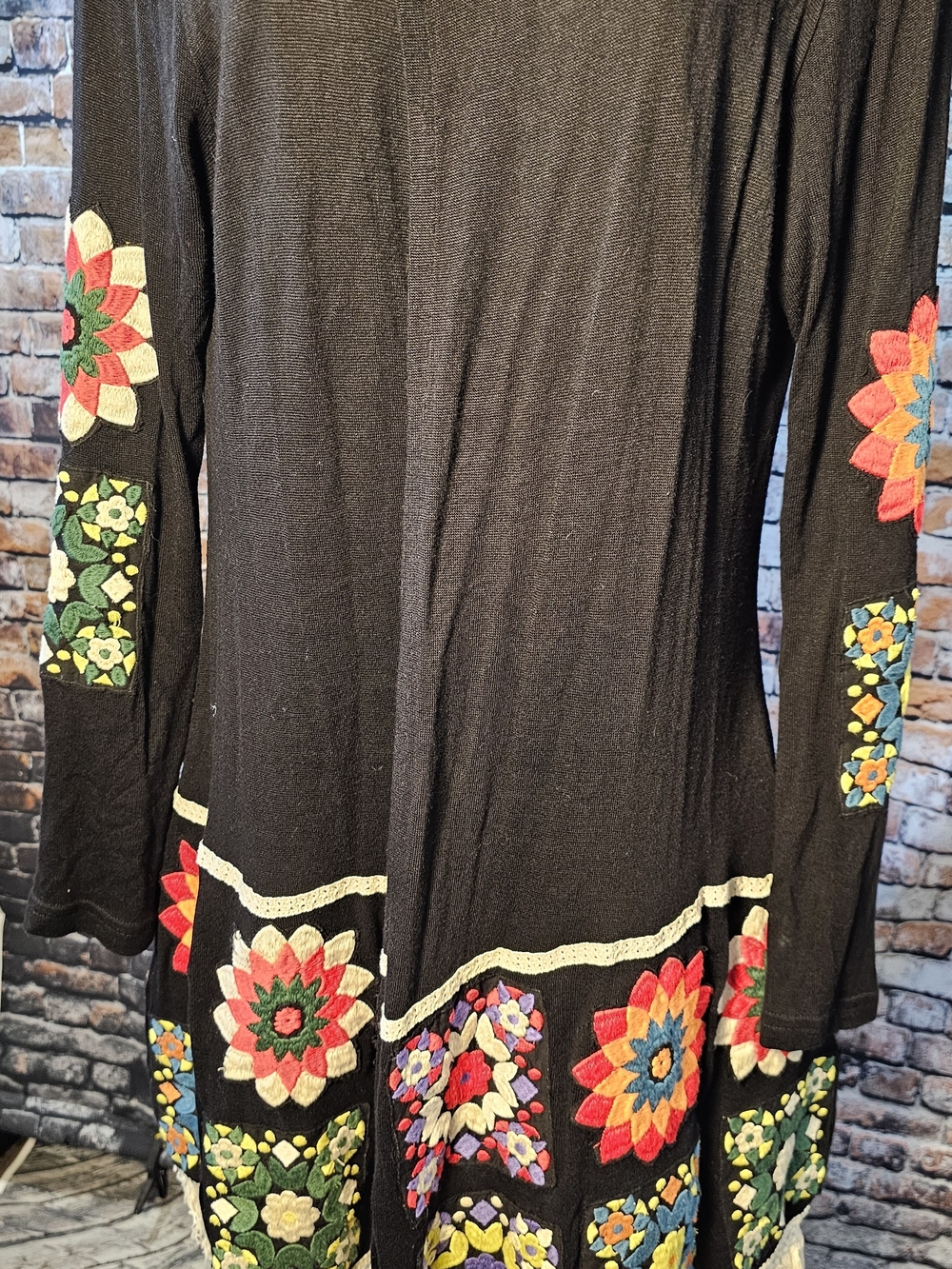 Judith March Black Embroidered Floral Hooded Cardigan Sz M Boho Fringe Festival